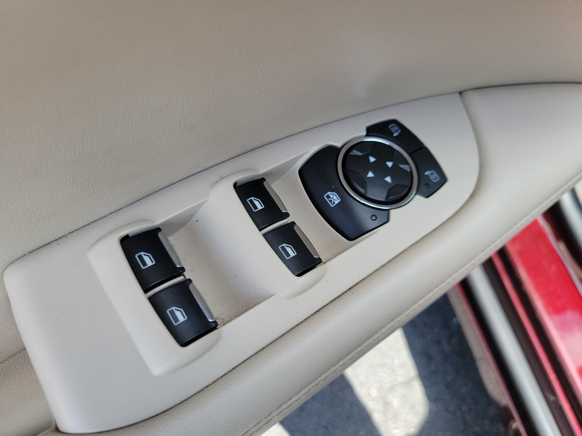 Used 2018 Lincoln MKZ Premiere FWD image 19