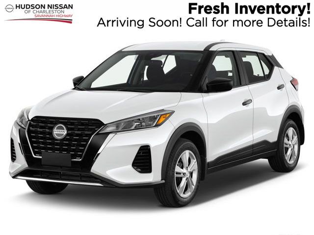 Used 2021 Nissan Kicks SV image 1