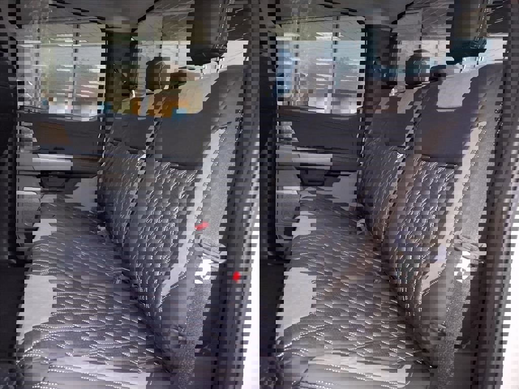 New 2026 Ford F250 XLT w/ XLT Premium Package image 17