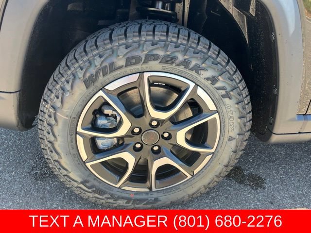 New 2026 Jeep Compass Trailhawk w/ Sun, Sound & Navigation Group AWD/4WD image 9