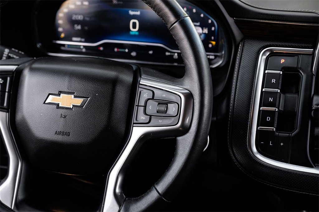 Used 2022 Chevrolet Suburban Premier image 14