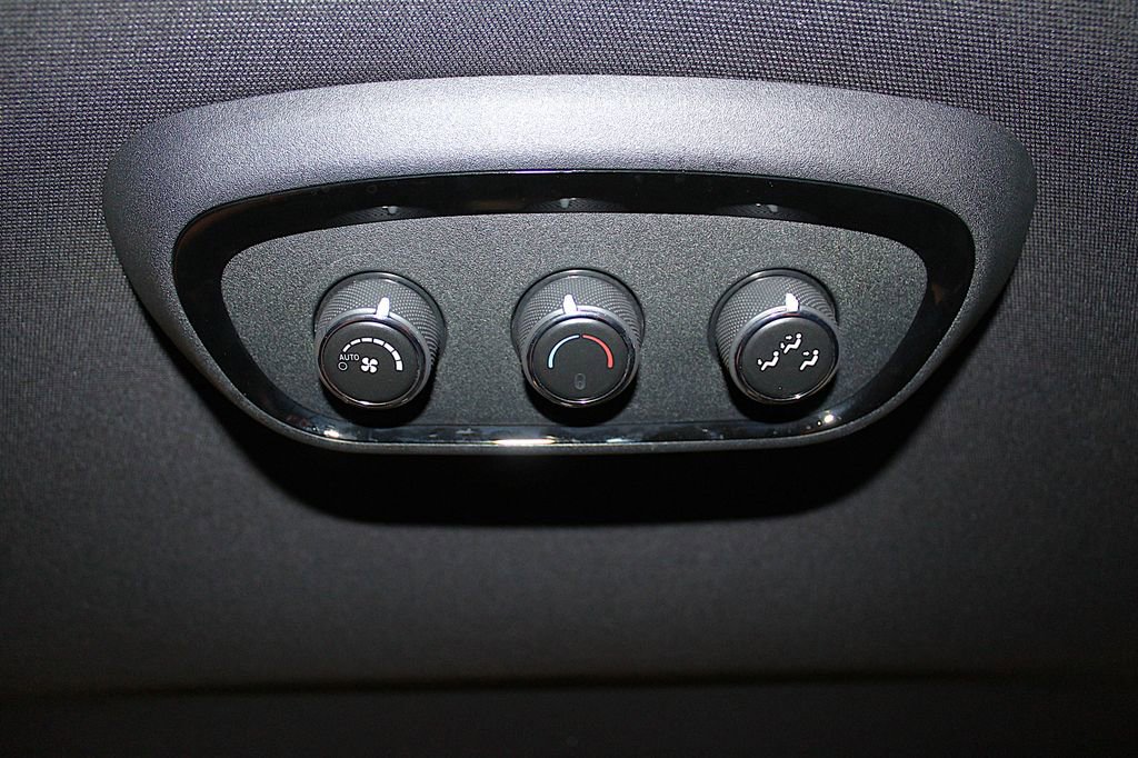 Certified 2025 Dodge Durango GT AWD/4WD image 38