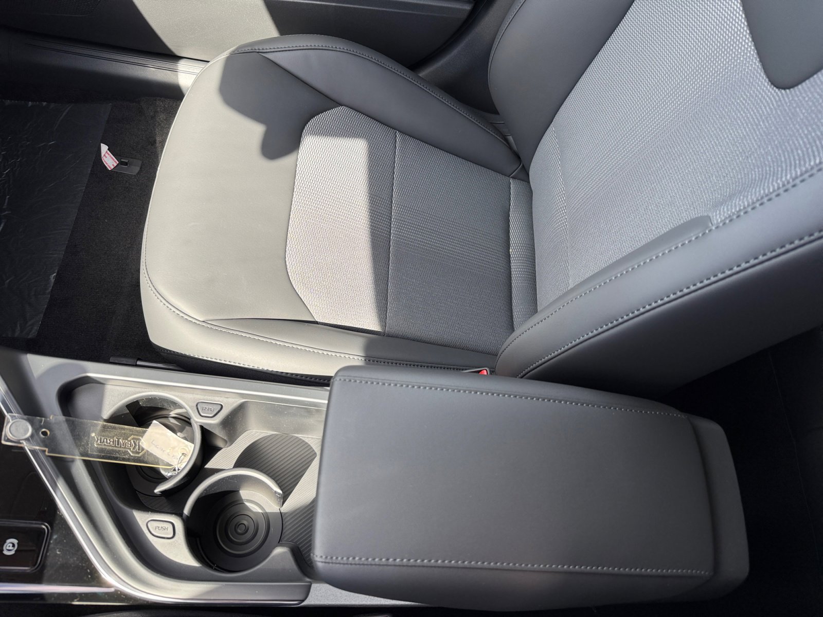 New 2026 Kia Niro Wind FWD image 14