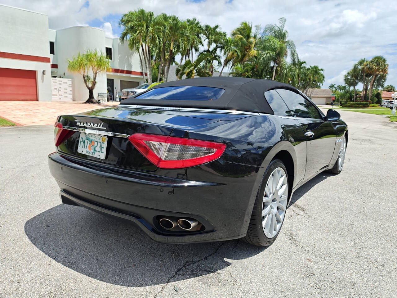 Used 2015 Maserati GranTurismo Convertible RWD image 49