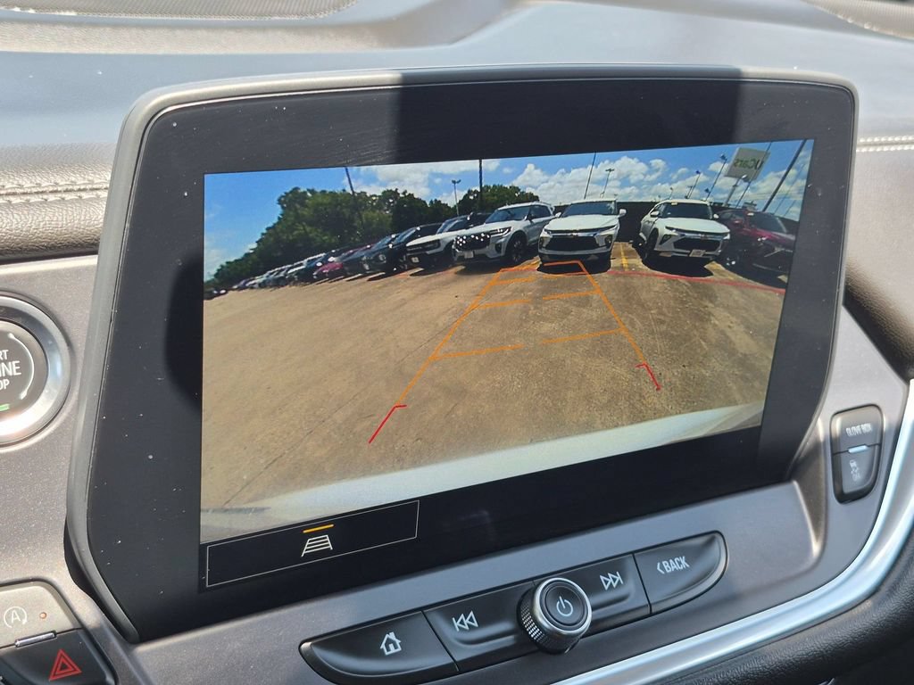 Used 2025 Chevrolet Blazer LT FWD image 17