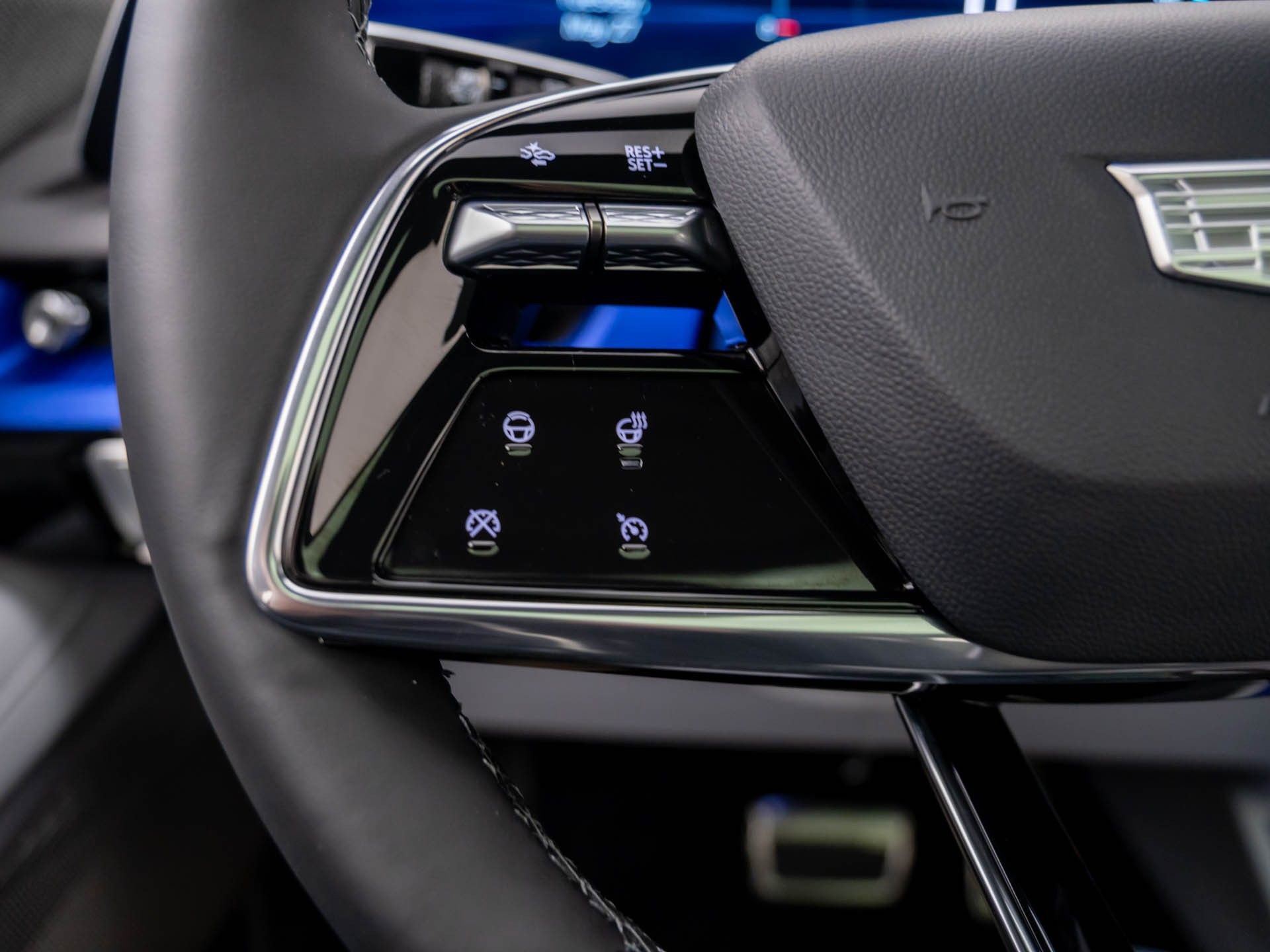 New 2026 Cadillac Optiq Sport 1 image 25