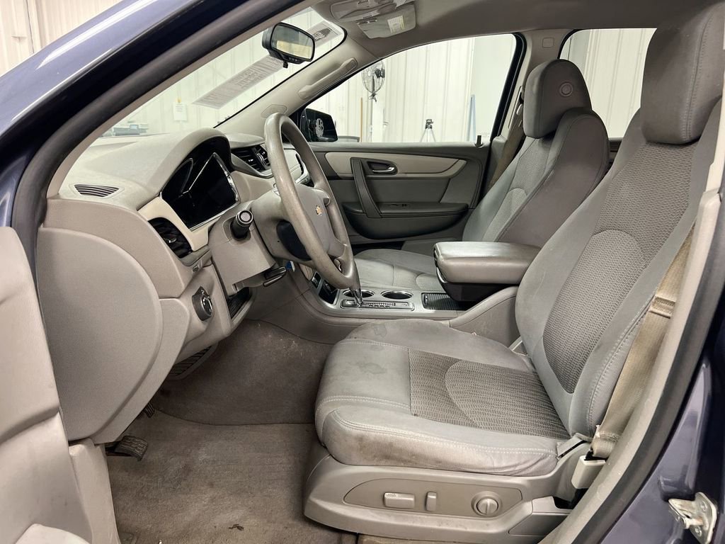 Used 2014 Chevrolet Traverse LS FWD image 19