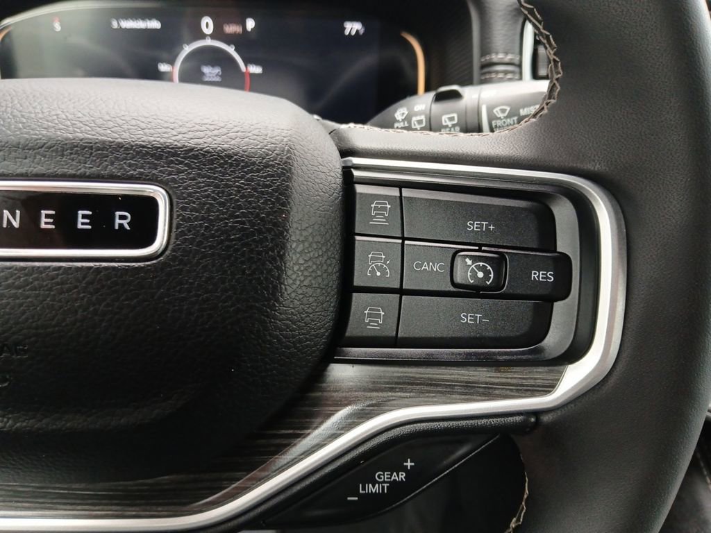 Used 2024 Jeep Wagoneer Series II w/ Flexible Seating Group RWD image 25