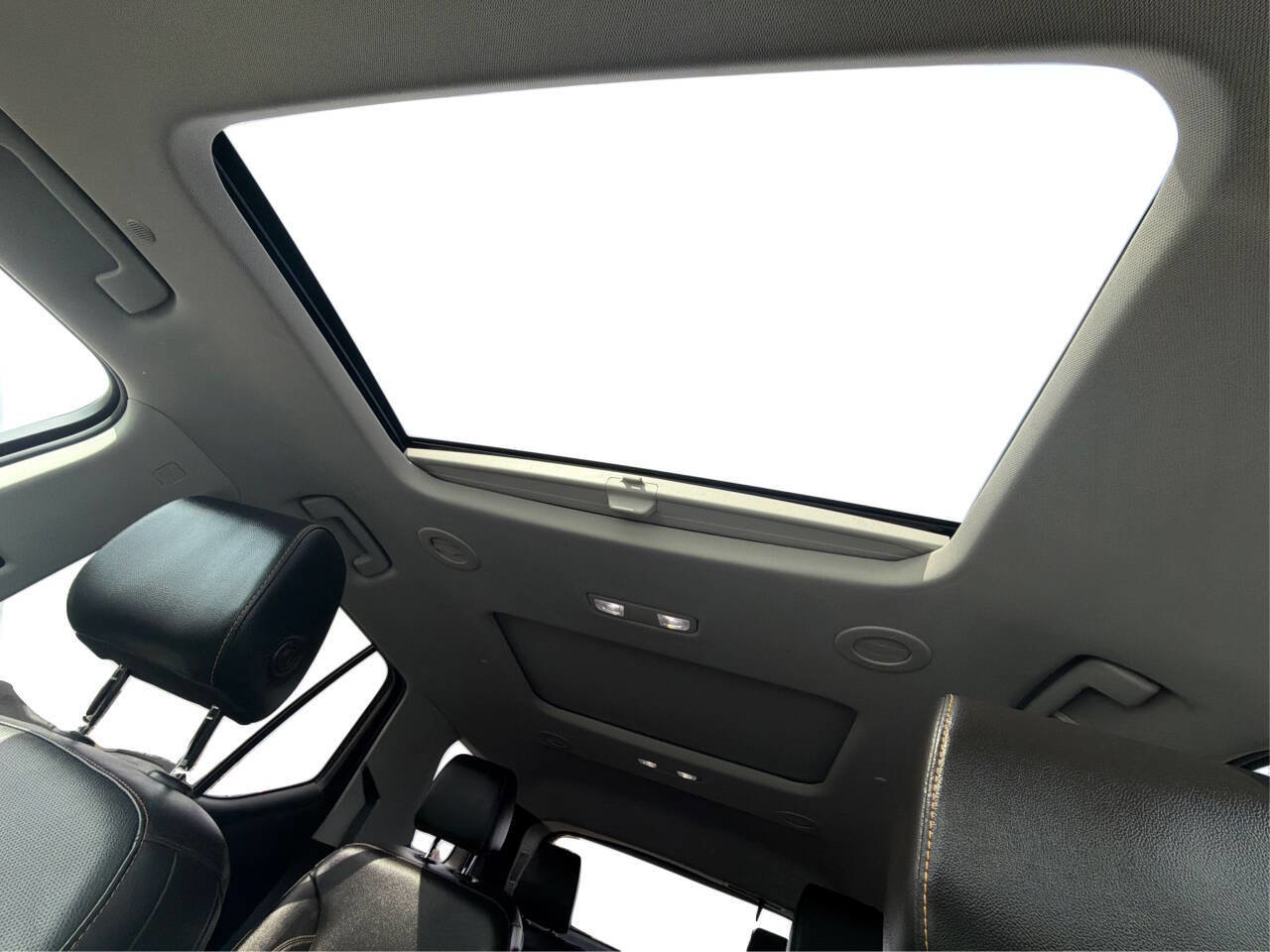 Used 2021 Chevrolet Traverse Premier AWD/4WD image 20
