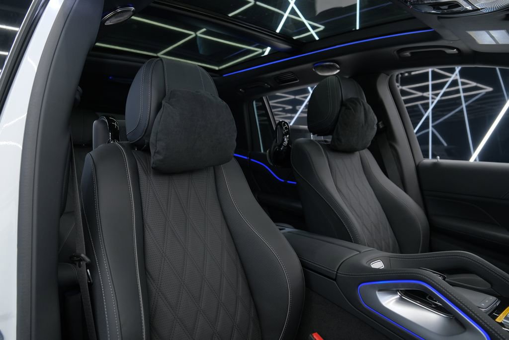 Used 2026 Mercedes-Benz Maybach GLS 600 4MATIC image 38