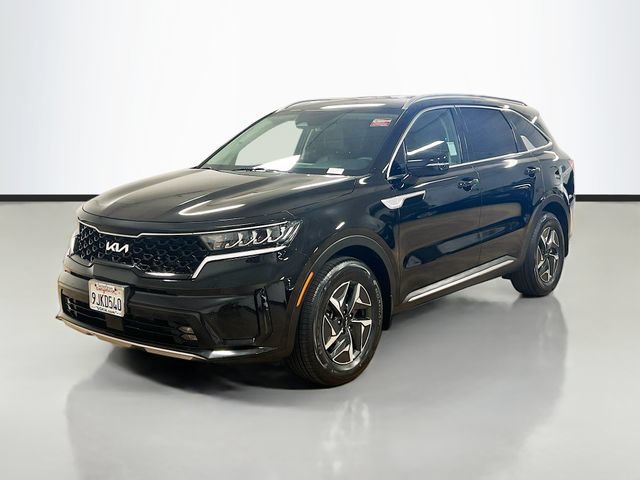 Certified 2023 Kia Sorento EX FWD image 3