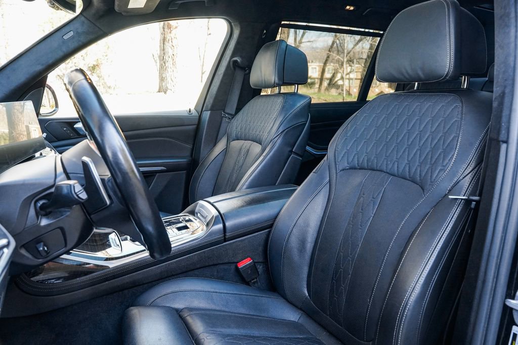 Used 2023 BMW X7 xDrive40i w/ M Sport Package image 17