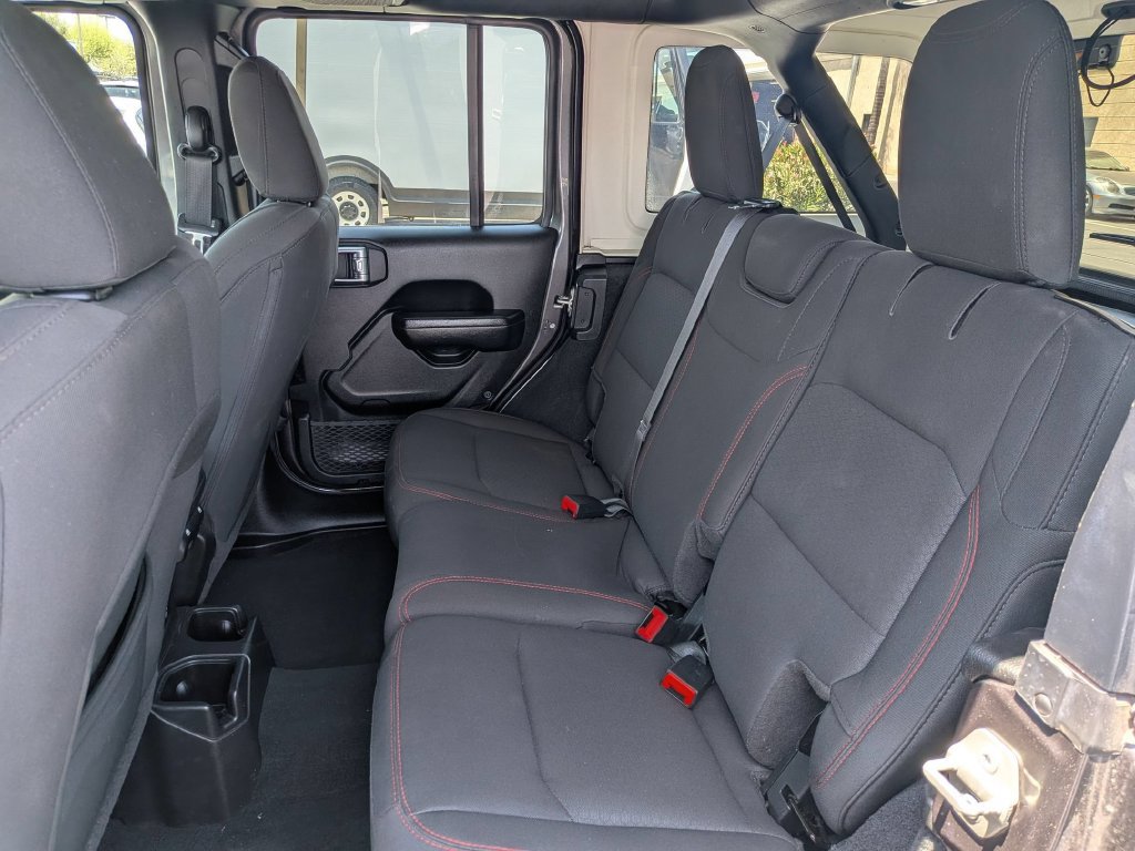 Used 2023 Jeep Wrangler Unlimited Rubicon AWD/4WD image 27
