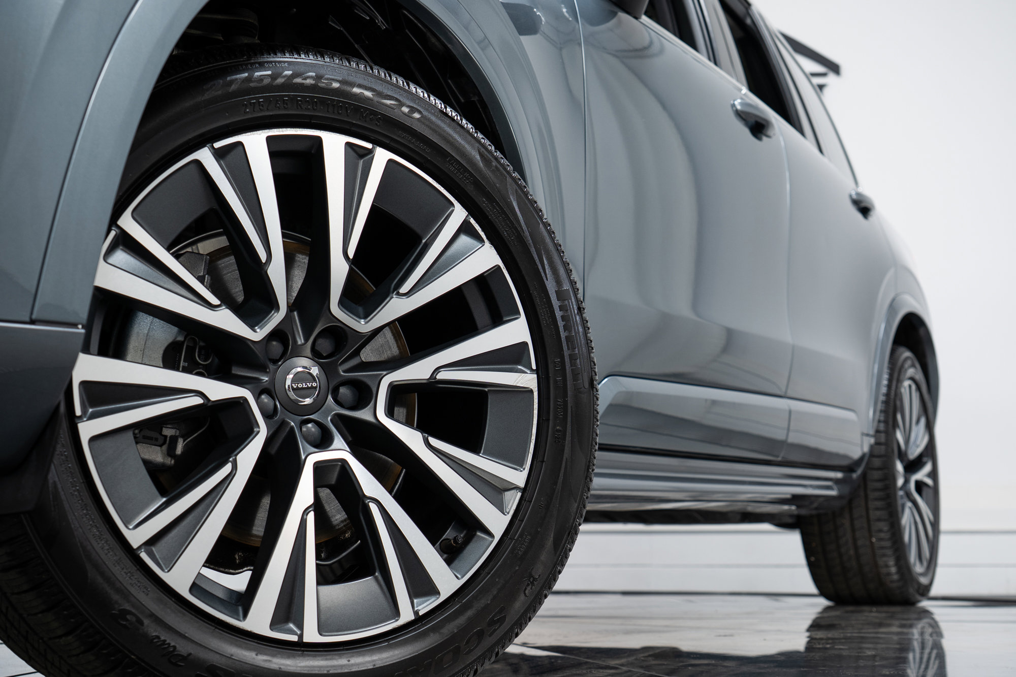 Used 2020 Volvo XC90 T6 Momentum image 27