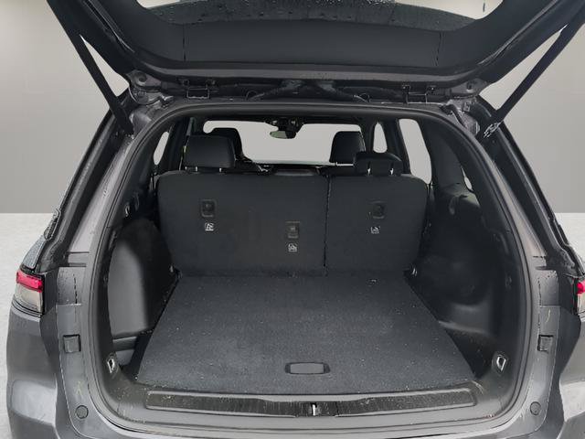 Used 2024 Jeep Grand Cherokee Altitude AWD/4WD image 9