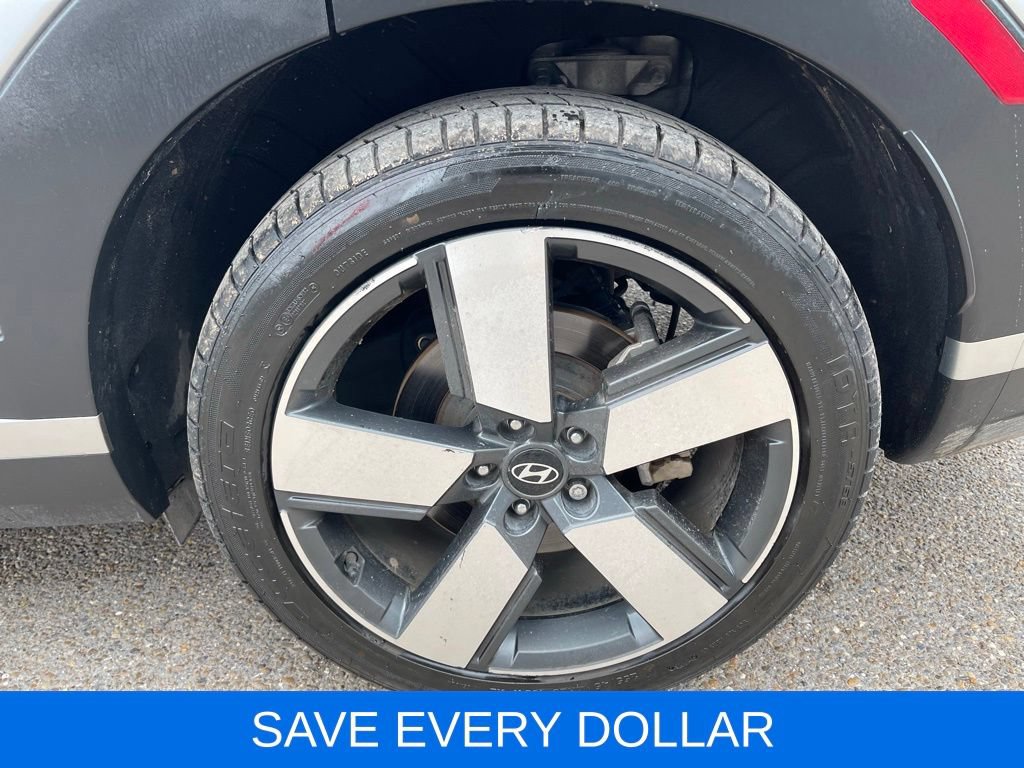 Used 2024 Hyundai Santa Fe Limited AWD/4WD image 28