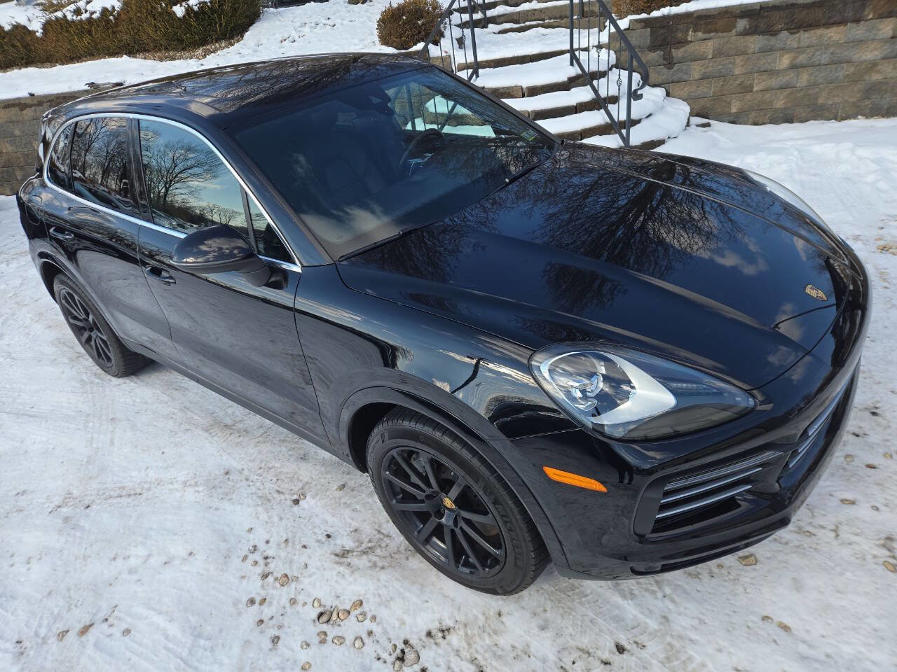 Used 2020 Porsche Cayenne S image 11
