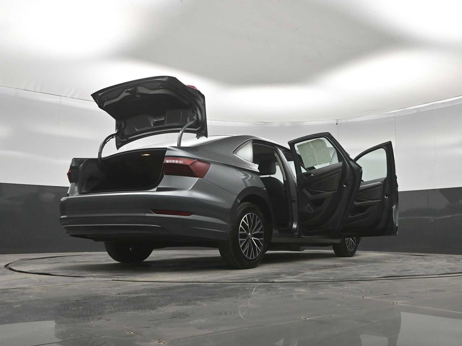Used 2021 Volkswagen Jetta SE FWD image 47