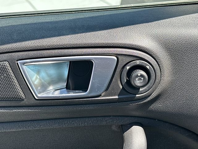 Used 2016 Ford Fiesta ST FWD image 13