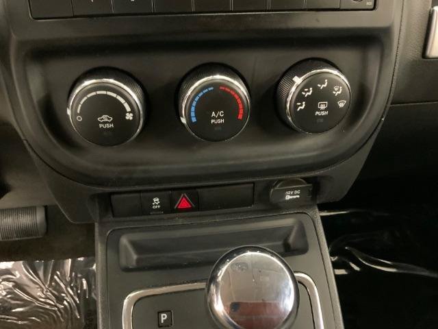 Used 2015 Jeep Compass Sport w/ Power Value Group AWD/4WD image 17