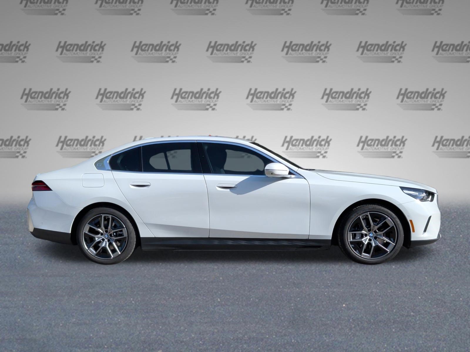 Certified 2026 BMW i5 eDrive40 w/ Premium Package RWD image 6