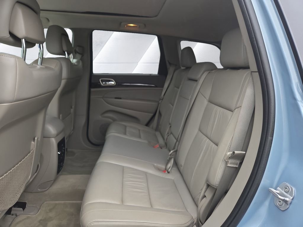 Used 2013 Jeep Grand Cherokee Laredo image 11