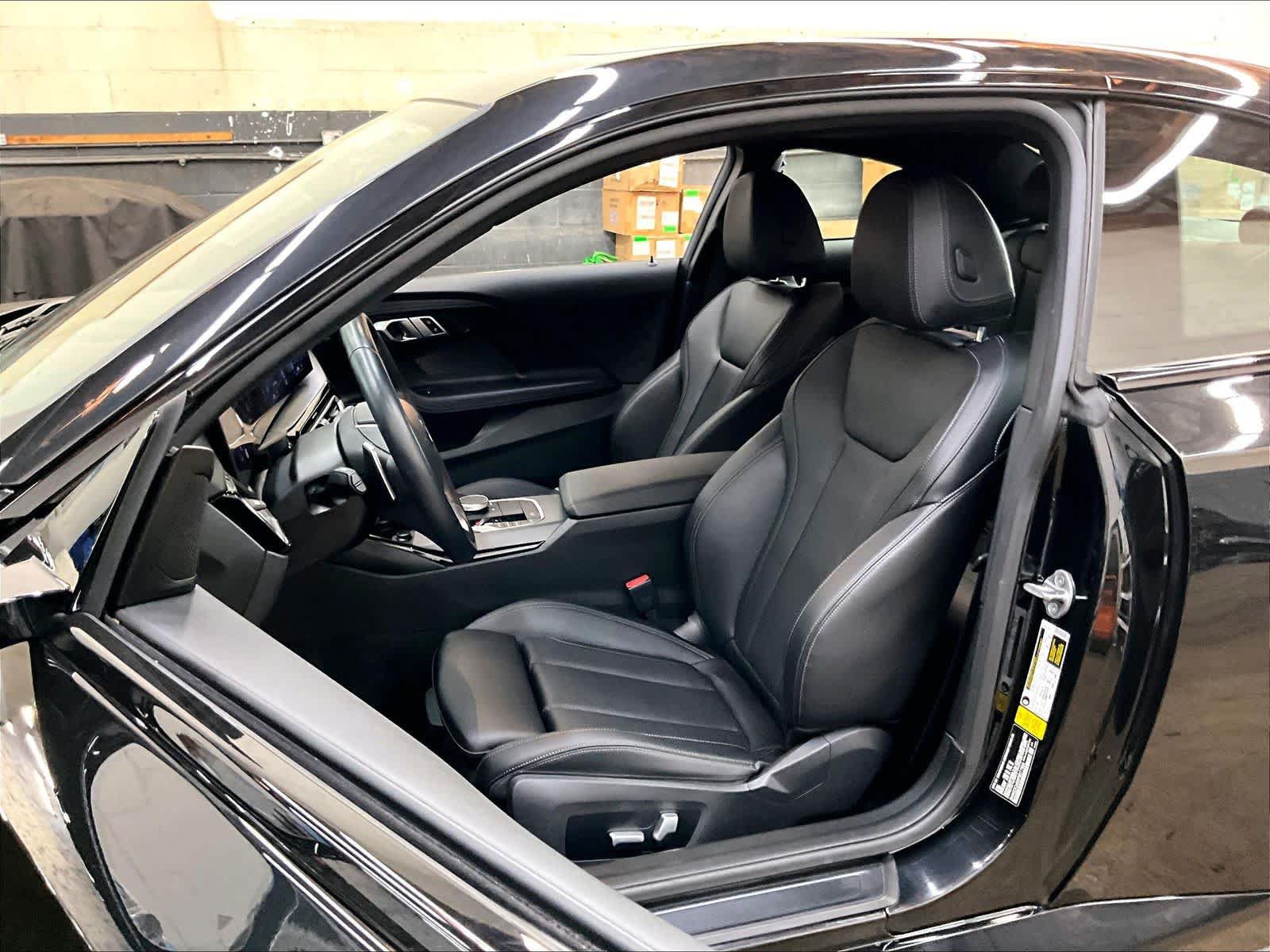 Used 2023 BMW 230i Coupe w/ Convenience Package RWD image 28