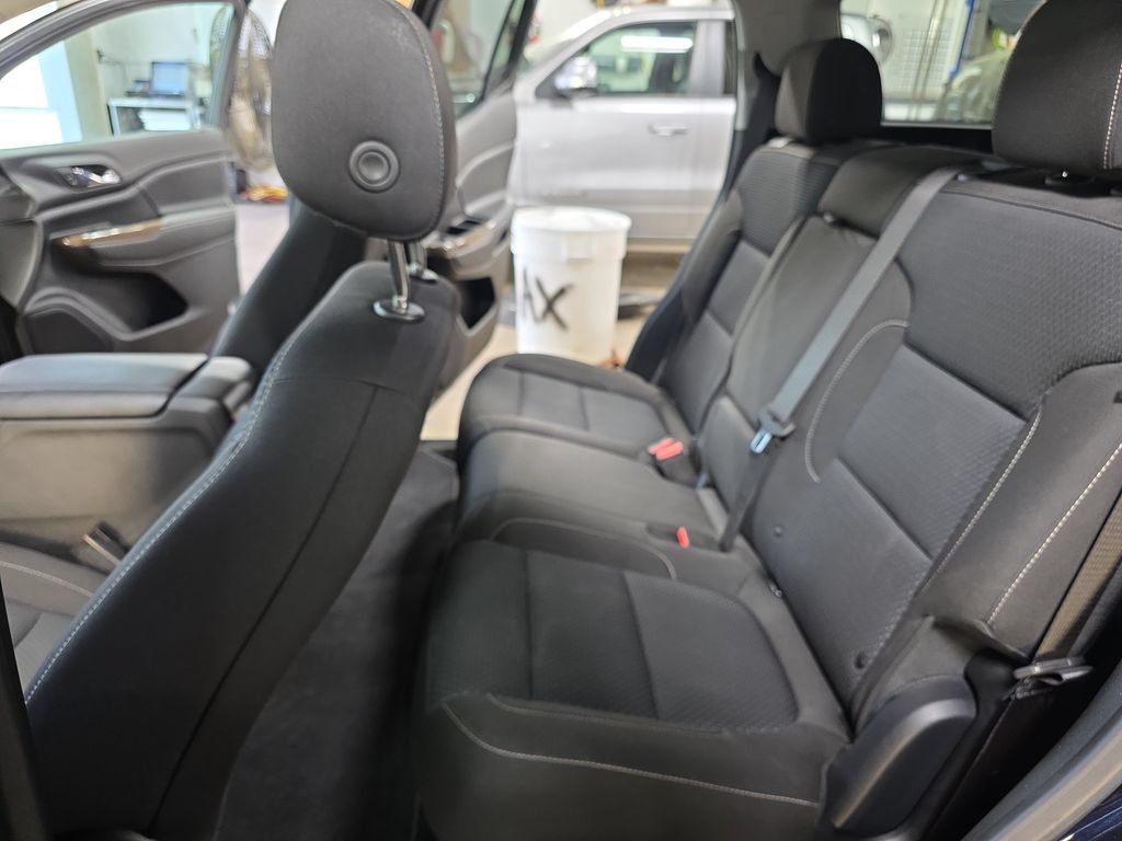 Used 2021 GMC Acadia SLE w/ Driver Convenience Package AWD/4WD image 14