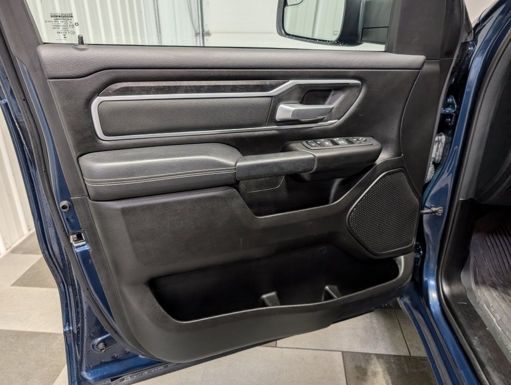 Used 2023 RAM 1500 Big Horn AWD/4WD image 12