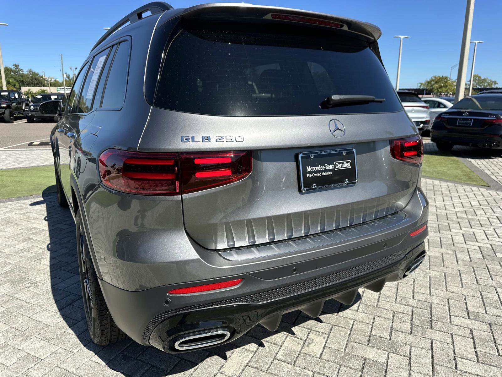 Certified 2025 Mercedes-Benz GLB 250 image 9