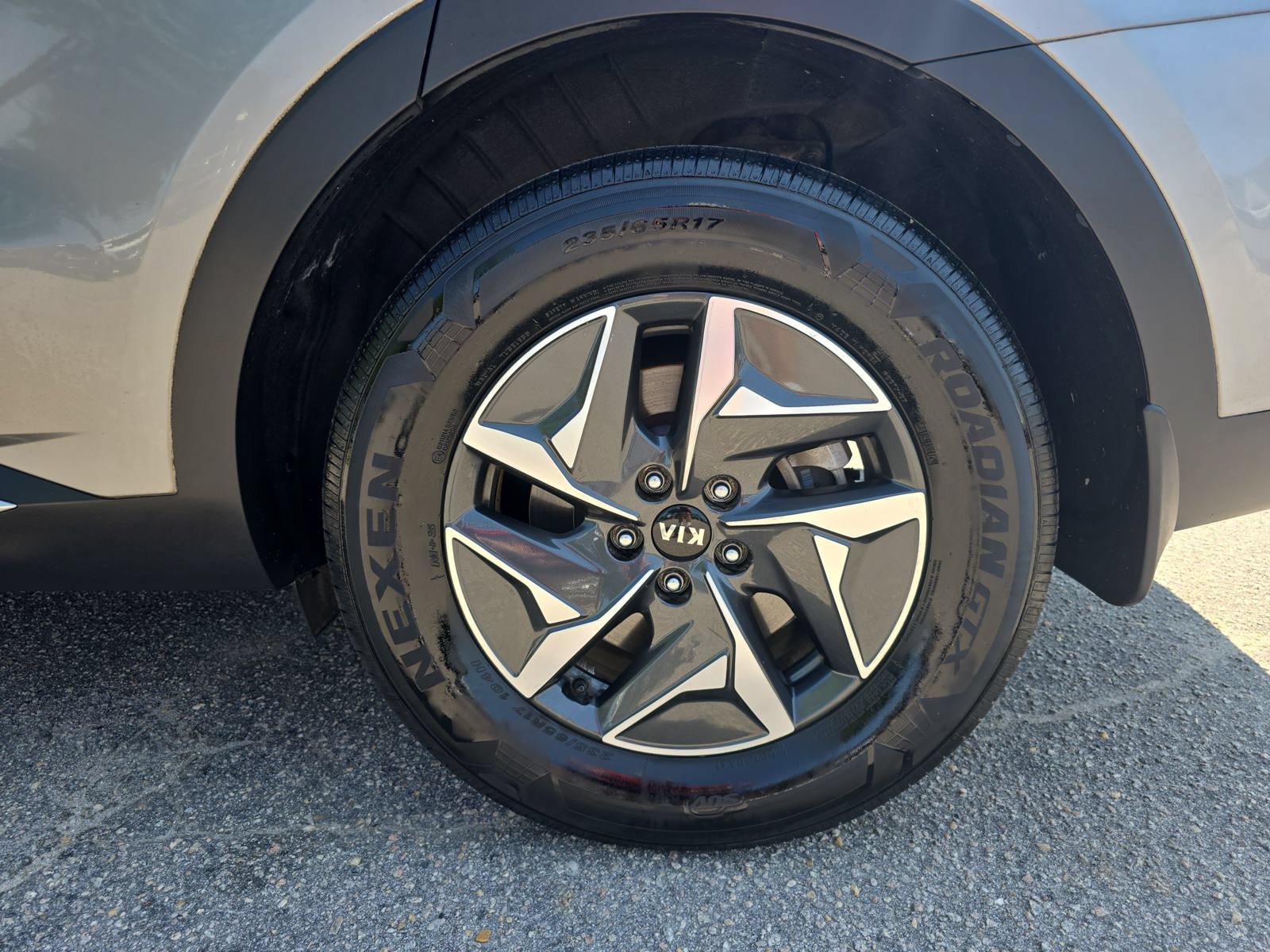 Used 2021 Kia Sorento S FWD image 33