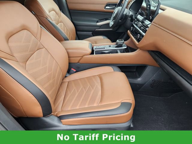 Used 2024 Nissan Pathfinder Platinum w/ Cargo Package FWD image 13