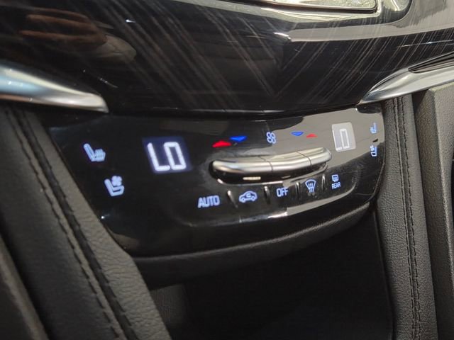 Used 2023 Cadillac XT6 Premium Luxury image 19