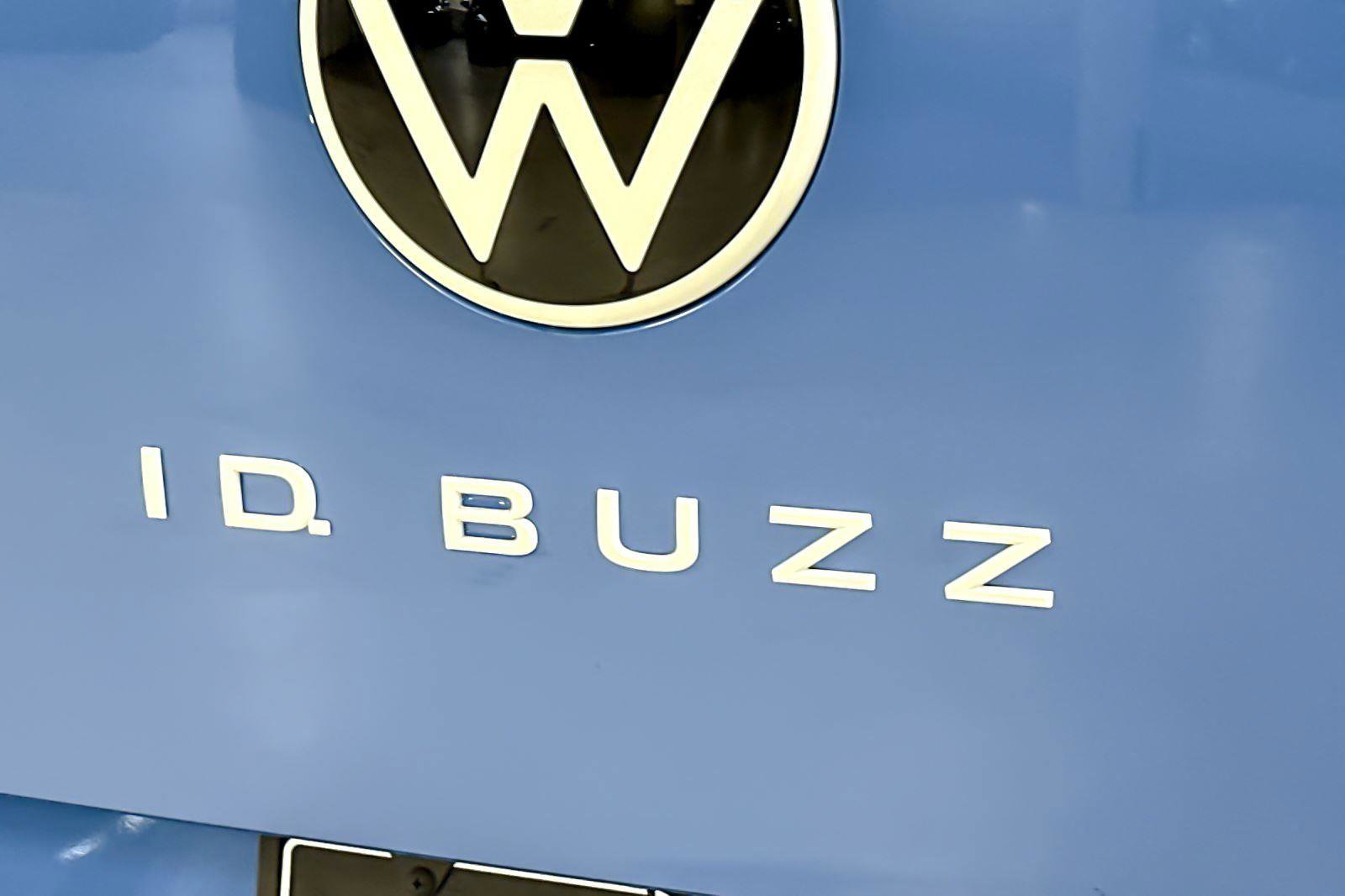 New 2025 Volkswagen ID. Buzz 1st Edition image 27