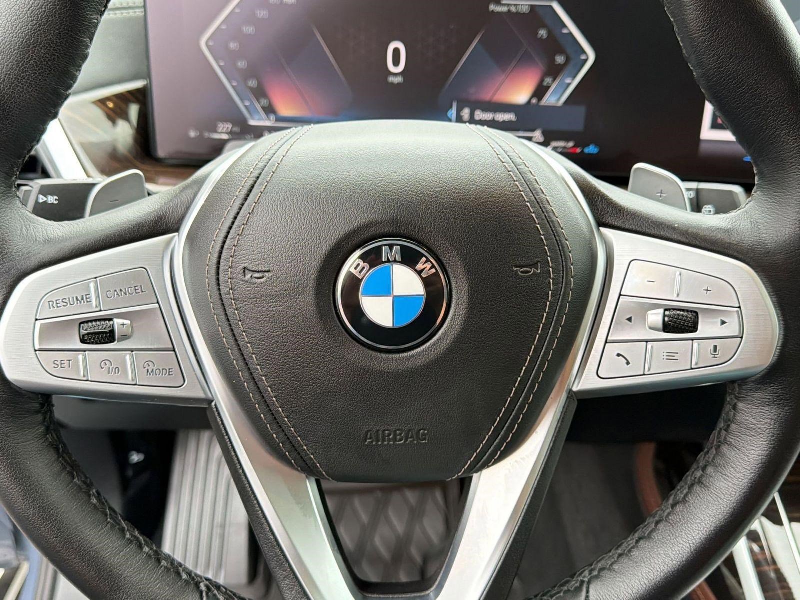 Certified 2026 BMW X7 xDrive40i w/ Premium Package AWD/4WD image 15