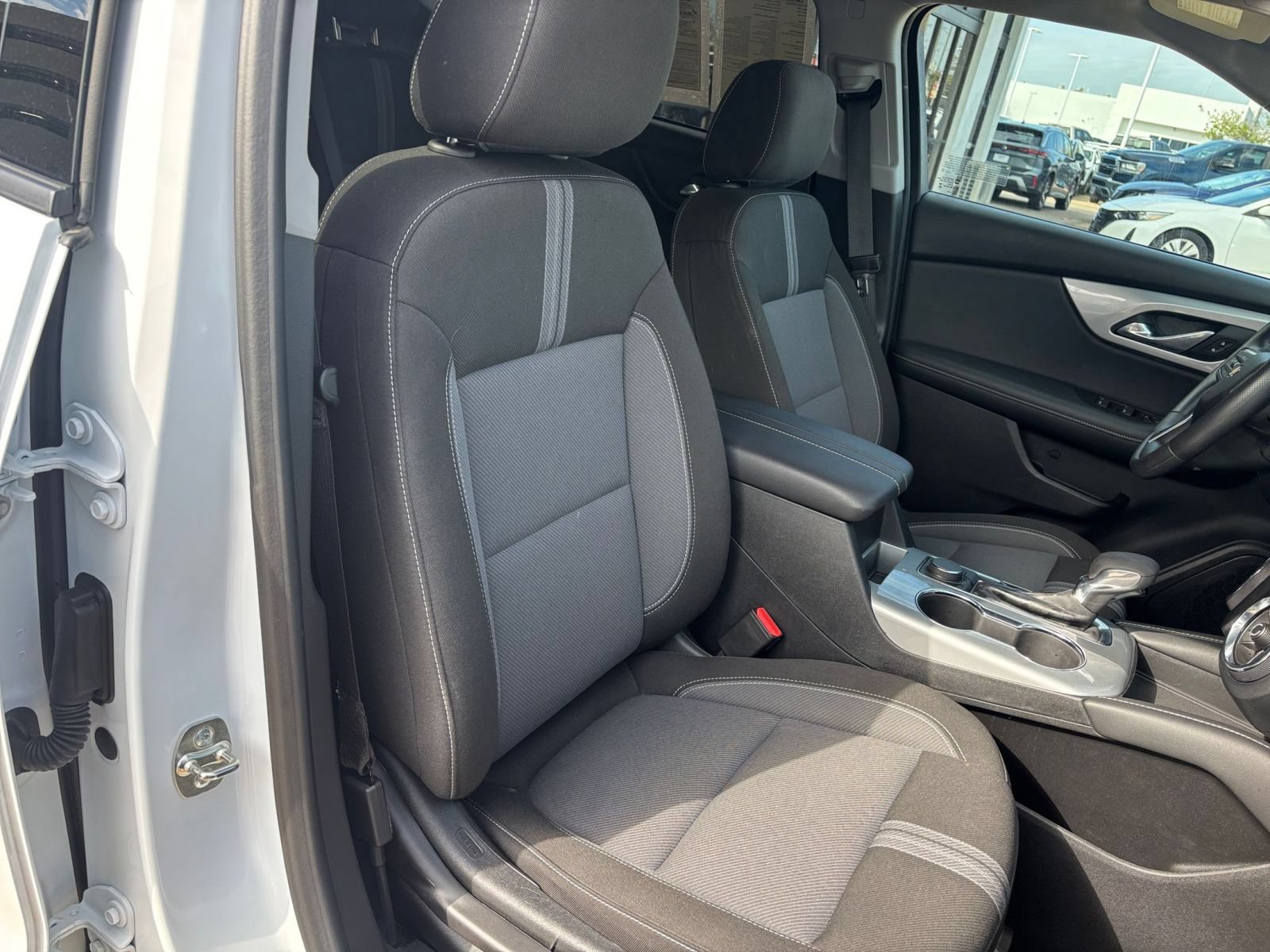 Used 2026 Chevrolet Blazer LT FWD image 37