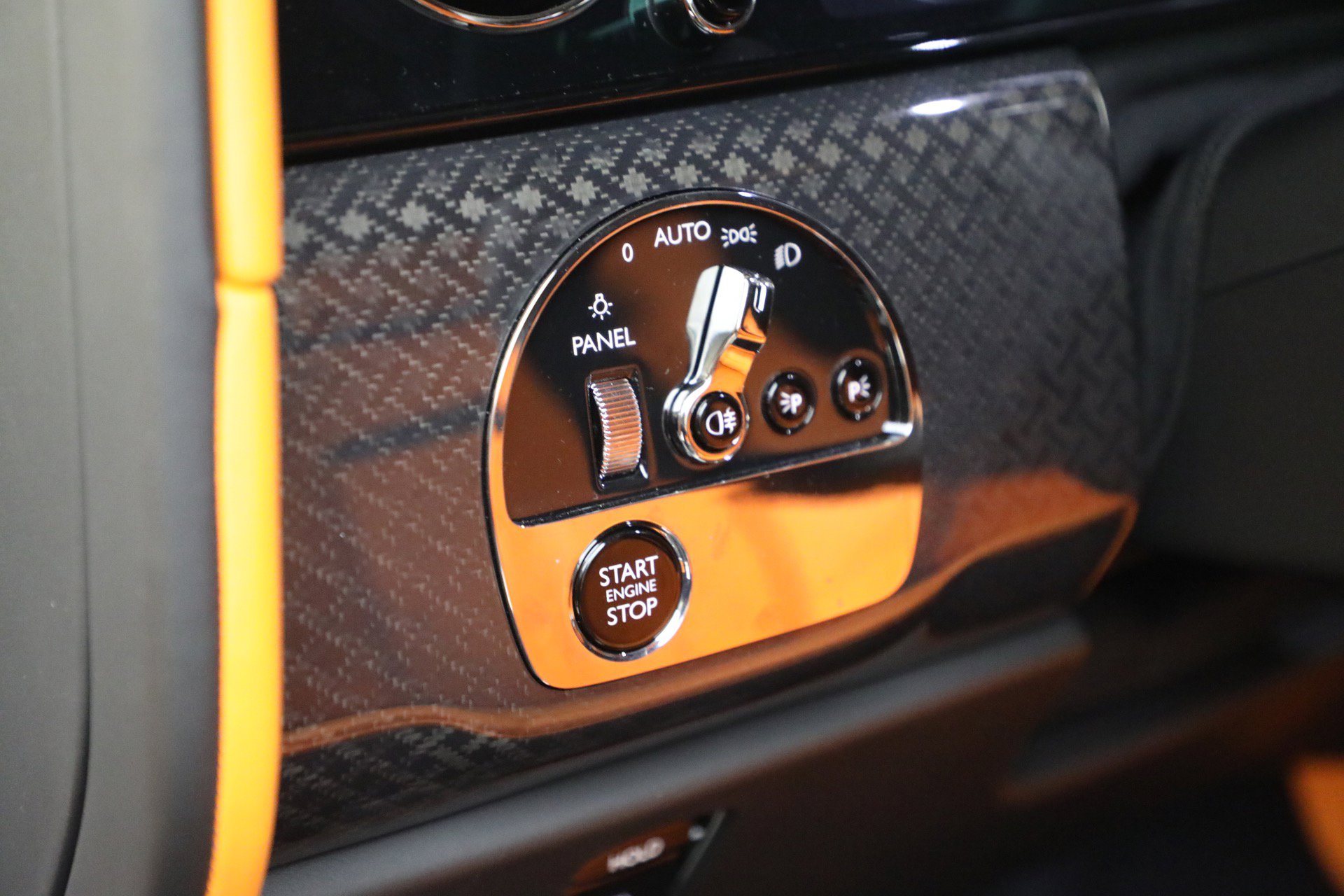 New 2026 Rolls-Royce Cullinan Black Badge image 35