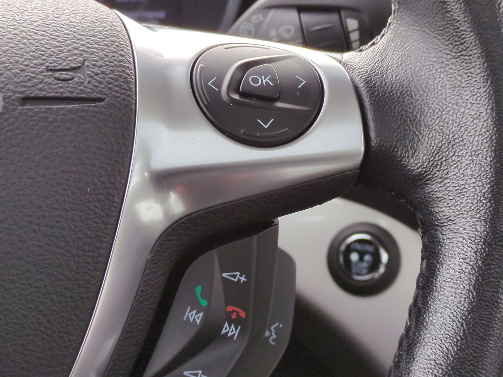 Used 2014 Ford C-MAX Energi SEL w/ Equipment Group 303A image 32