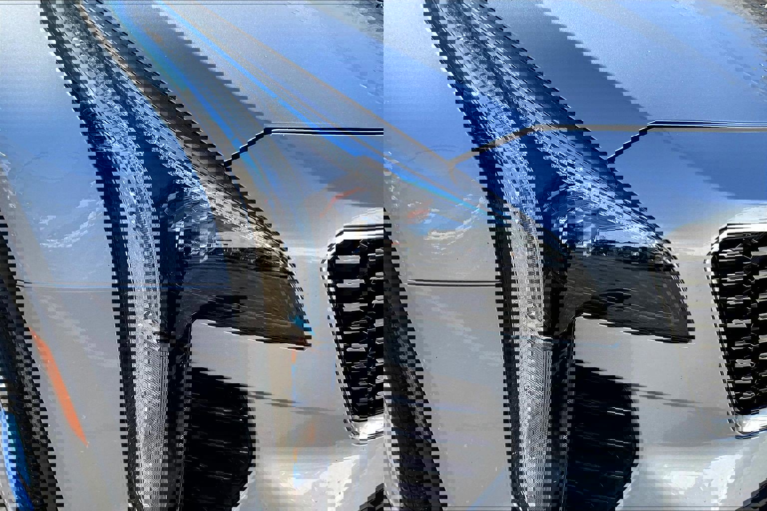 Used 2022 Cadillac XT4 Luxury w/ Cold Weather Package image 22