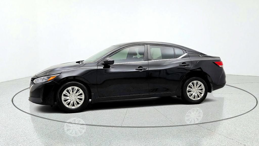 Used 2024 Nissan Sentra S FWD image 8