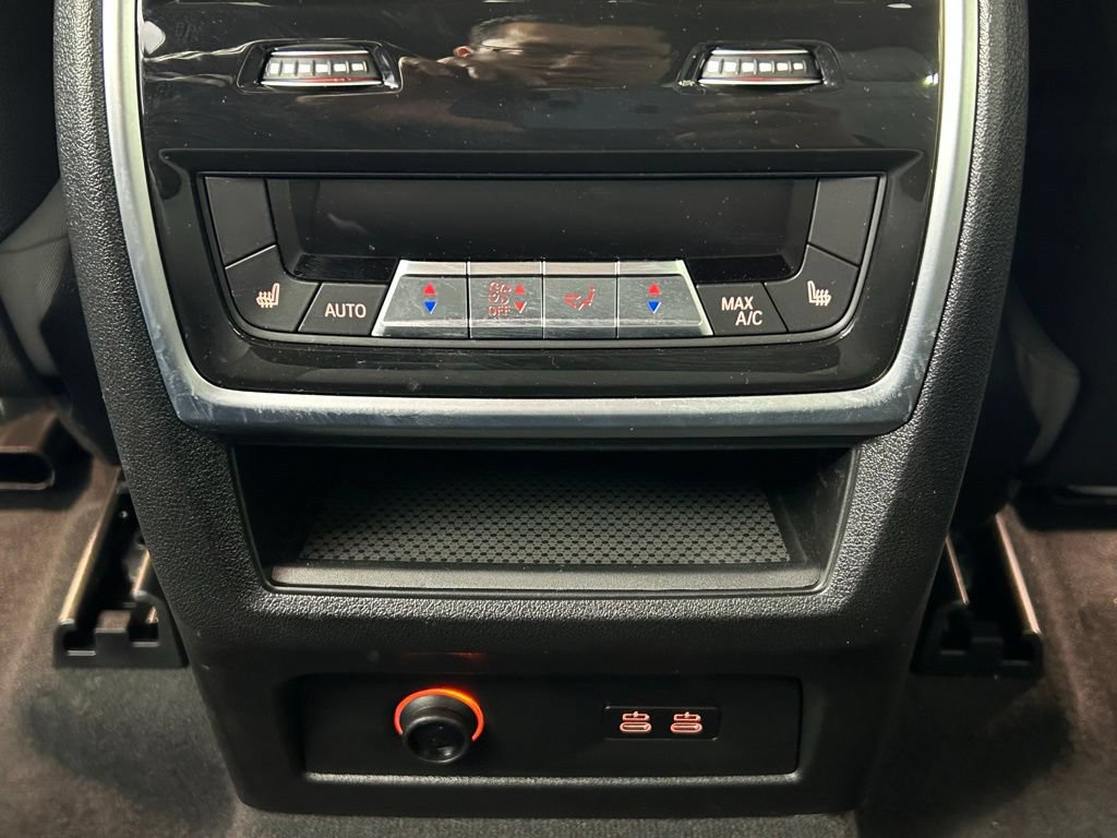 Used 2026 BMW X7 xDrive40i AWD/4WD image 21