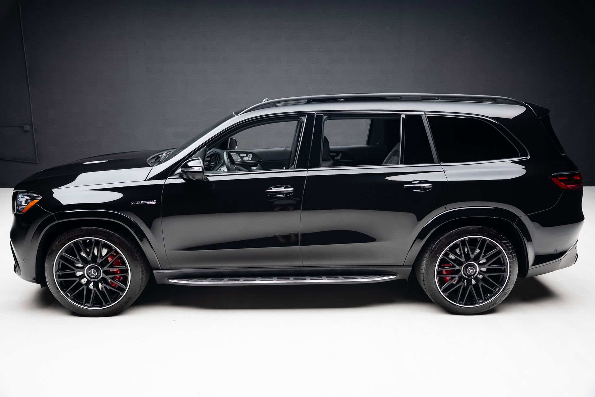 Used 2024 Mercedes-Benz GLS 63 AMG 4MATIC image 18