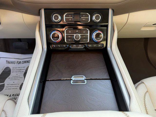 Used 2021 GMC Yukon Denali w/ Denali Premium Package RWD image 37