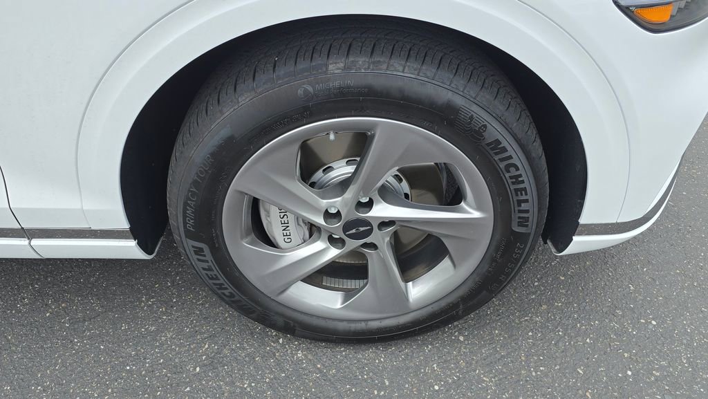 Used 2026 Genesis GV70 2.5T Select AWD/4WD image 9