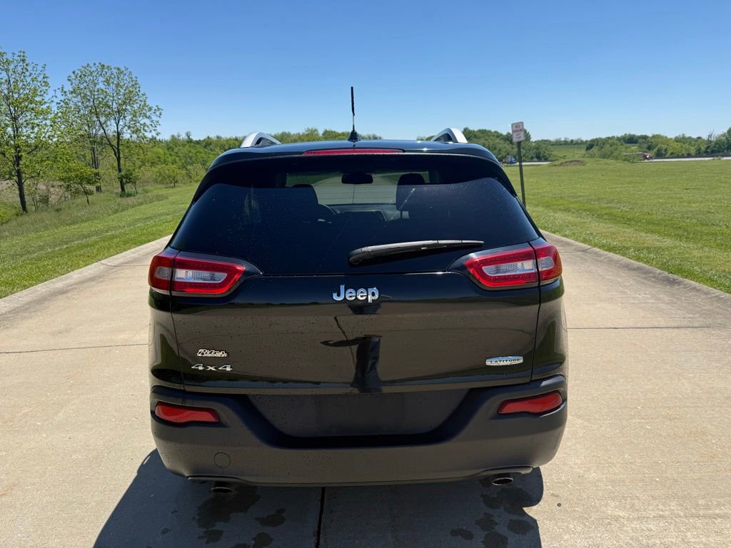 Used 2014 Jeep Cherokee Latitude w/ Cold Weather Group AWD/4WD image 4