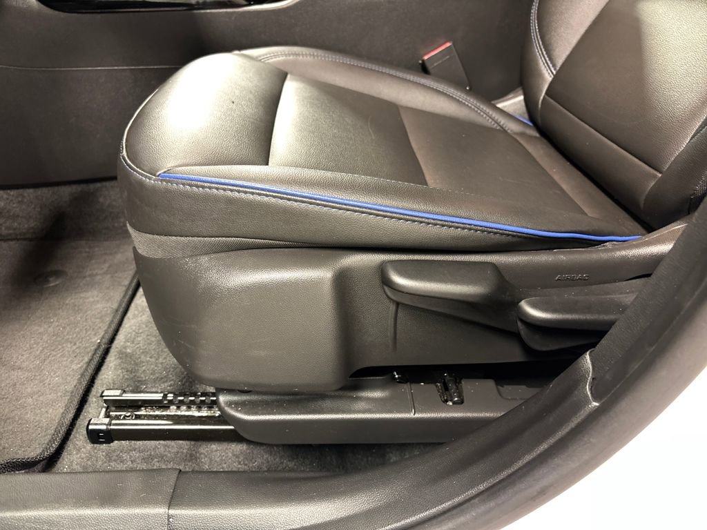 Used 2025 Buick Envista Sport Touring image 24