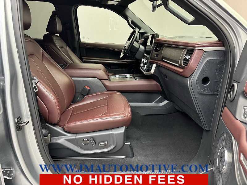 Used 2024 Ford Expedition Max Limited image 23