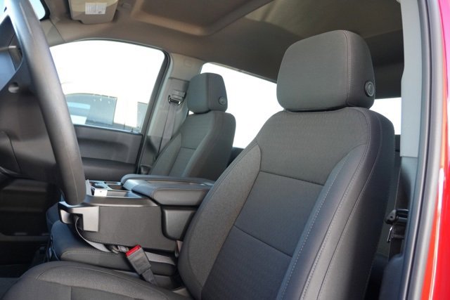 Used 2025 Chevrolet Silverado 2500 Custom w/ Custom Convenience Package image 15