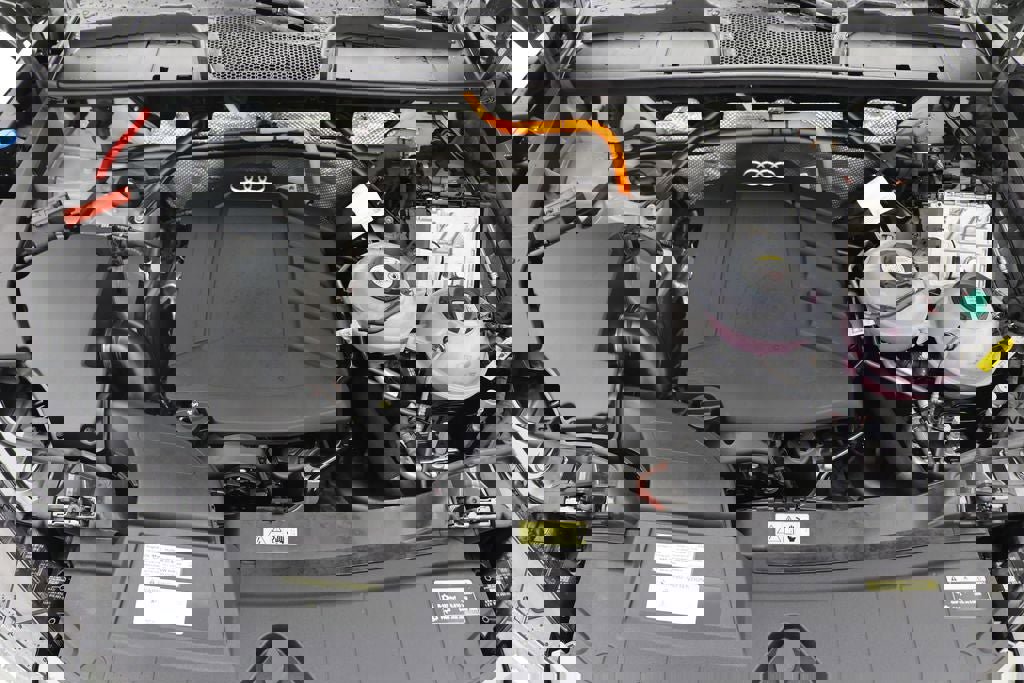 Used 2024 Audi Q5 e Premium Plus w/ Premium Plus Package image 22