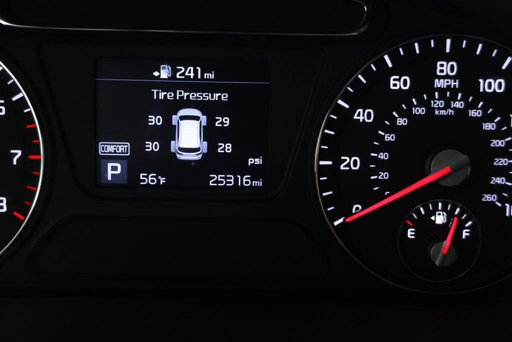 Used 2020 Kia Sorento LX image 13